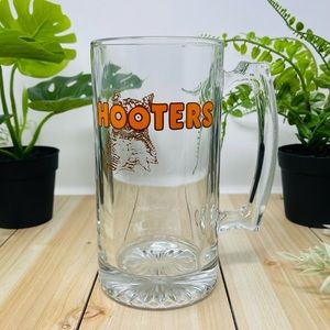 Vintage Hooters Heavy Owl Logo Beer Glass Mug